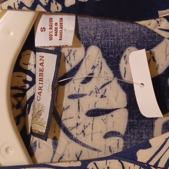 NWT - Caribbean Sleeveless Button Up Blouse - Size Small - Picture 3 of 4